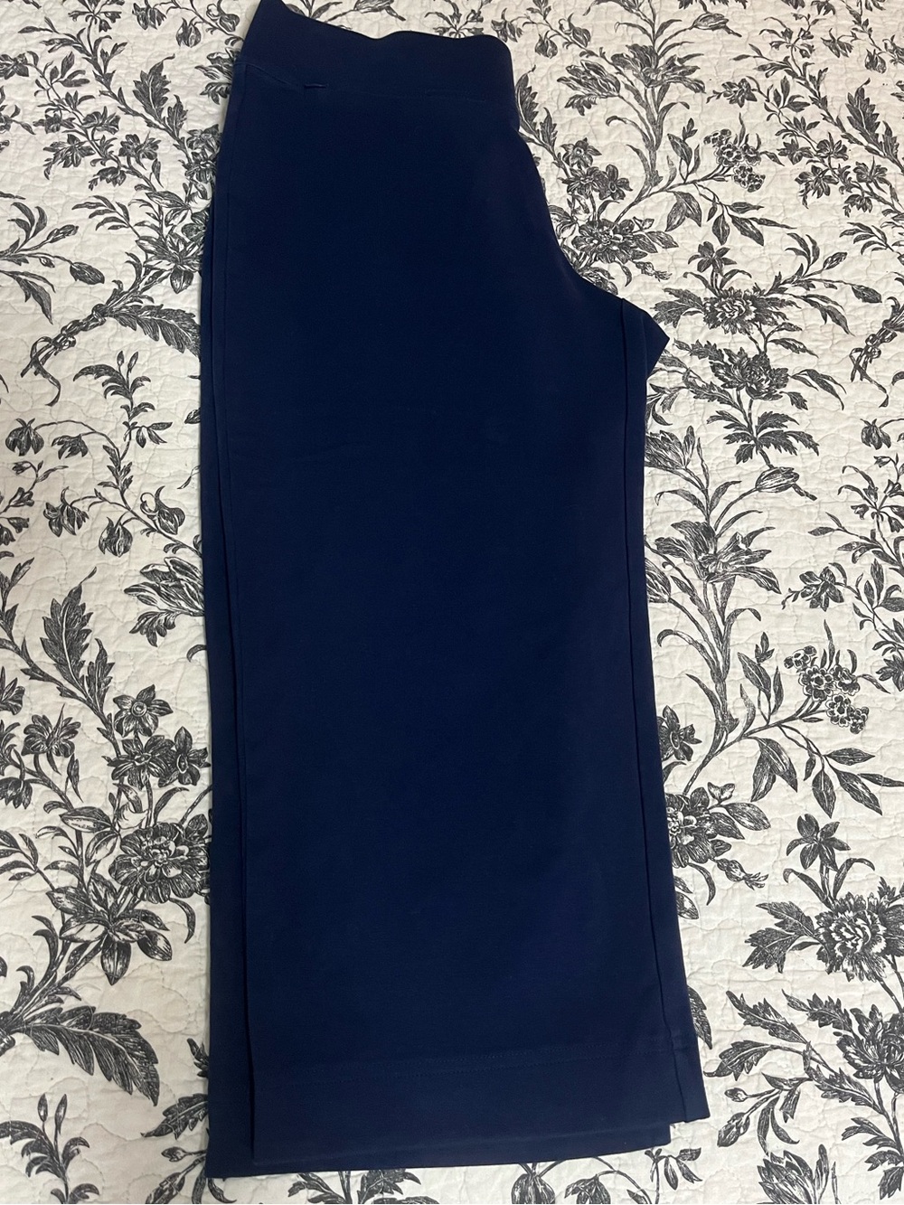 Lands' End Navy Soft Capris - Picture 2 of 5